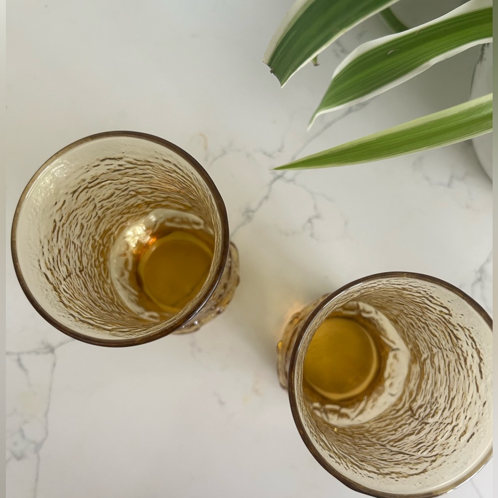 Anchor Hocking Rainflower Amber textured glass tumblers set of 2 - Picture 5 of 9